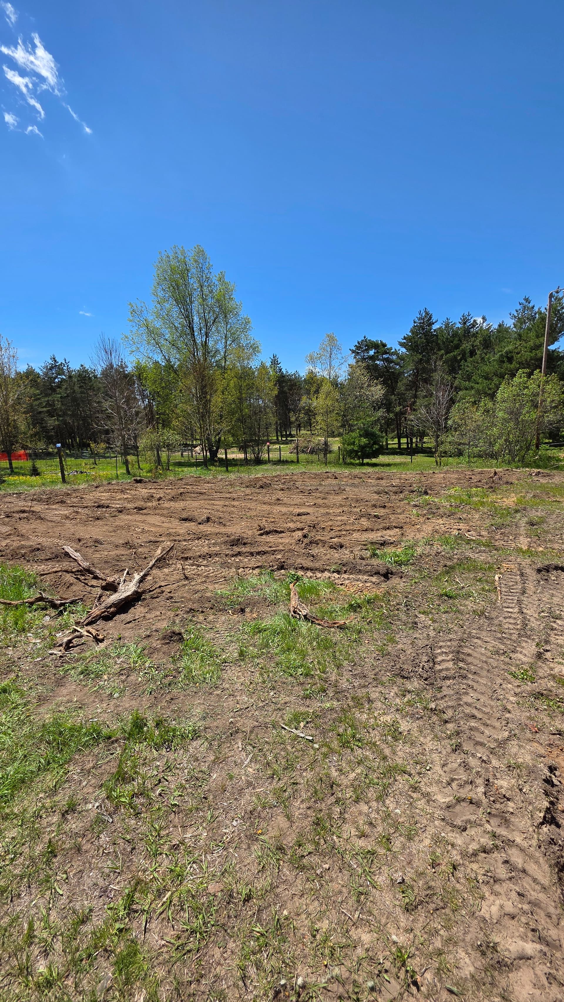 Gallery photos for Gravel Driveway Reconditioning and Land Clearing Done Right: Image #2
